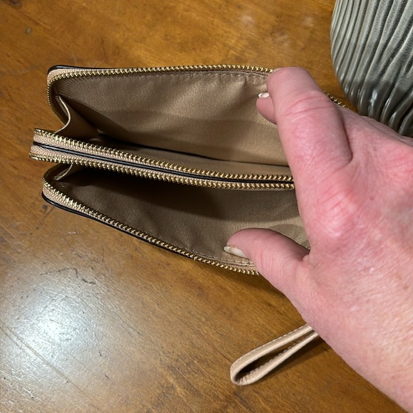 Coach Medium Double Corner Zipper Wristlet Pale Pink with Hang Tag NWOT - Picture 9 of 13